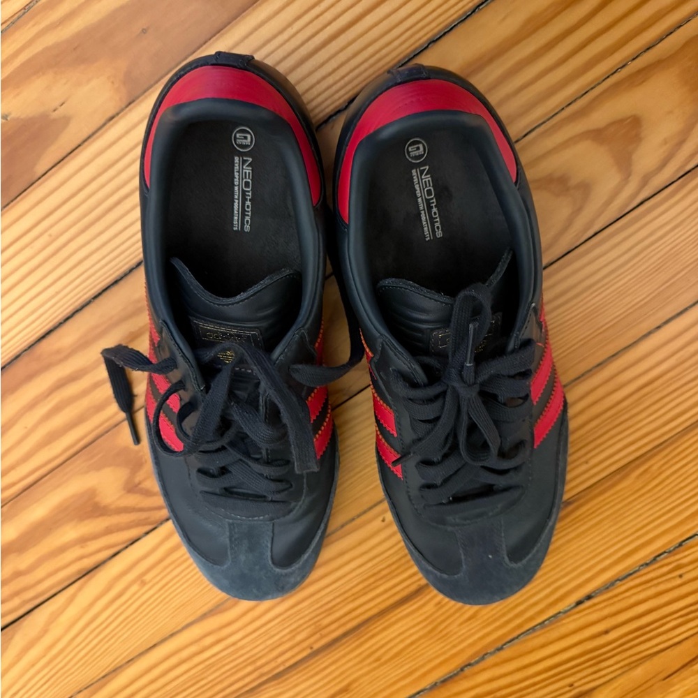 Adidas Men's Black and Red Sneakers